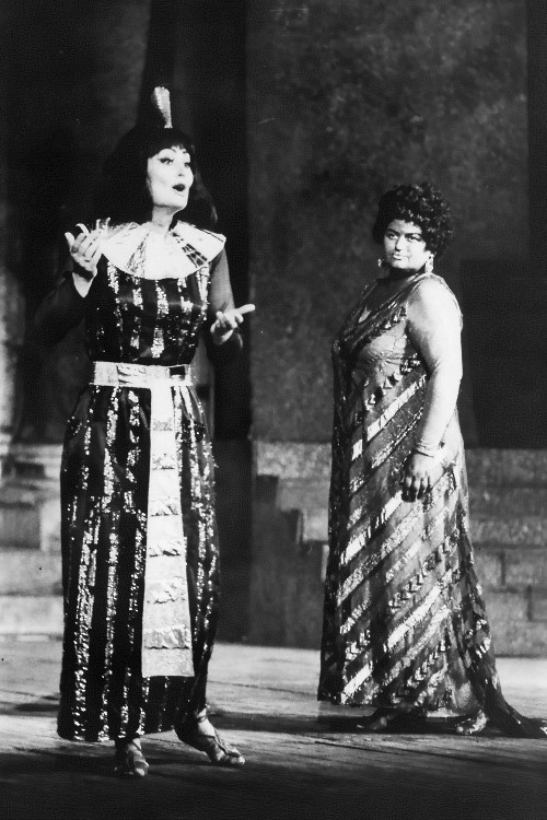 Nelli Manuilenko (Amneris) i Mirella Toić (Aida), Giuseppe Verdi <em>Aida</em>, Peristil 1992. 