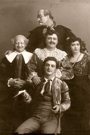 S izvedbe 15. studenog 1913., Boljšoj teatar, Moskva (gore: Fjodor Ivanovič Šaljapin)