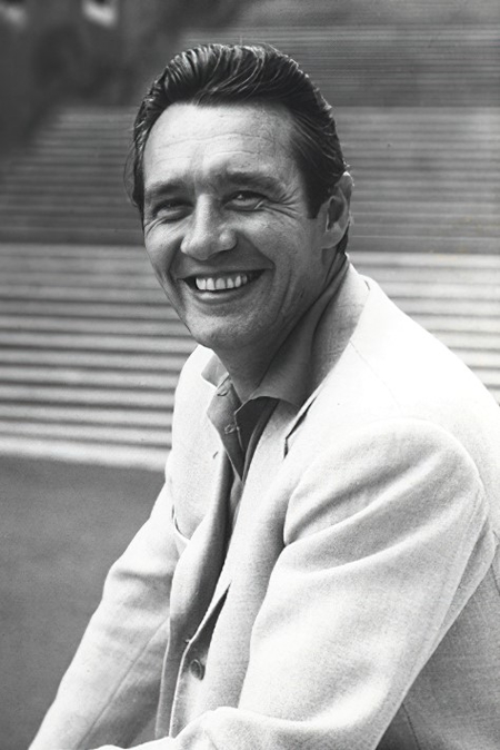 Cesare Siepi (Milano, 10. veljače 1923. – Atlanta, 5. srpnja 2010.)