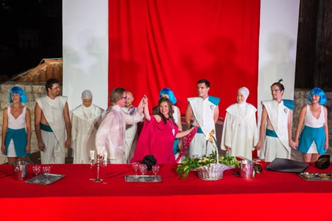 Dubrovačke ljetne igre: Wolfgang Amadeus Mozart, Così fan tutte, dir. Gilmour Oliver, red. Burgess Sally (u suradnji s Fondacijom Music Without Frontiers, London, i Ageventom, Dubrovnik)