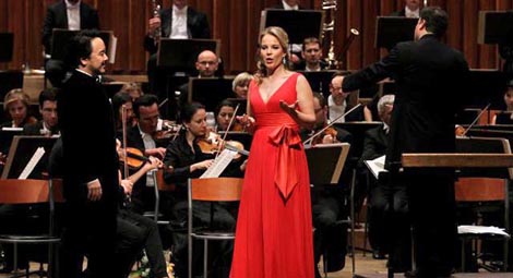 Ho-yoon Chung, Elīna Garanča, Karel Mark Chichon i Simfonijski orkestar Hrvatske radiotelevizije, foto: www.lisinski.hr/article.php?id=83
