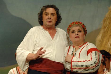 Hrvatsko narodno kazalište u Osijeku: Jakov Gotovac, Ero s onoga svijeta, dir. Filip Pavišić, red. Petar Šarčević (obnovio Zoran Juranić)