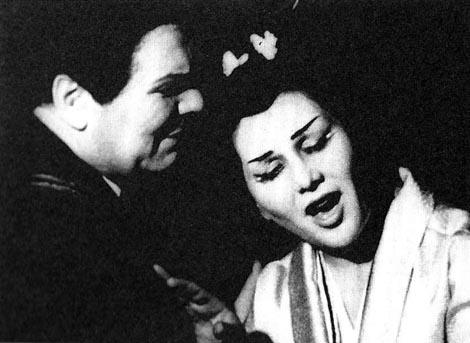 Piero Filippi (Pinkerton) i Filka Dimitrova-Pletikosić (Cho-Cho-San) – Narodno kazalište u Splitu, 1967.