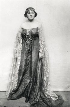 Gabrijela Horvat (Kneginja) – Antonín Dvořák, Rusalka, Národní divadlo Prag, 1911.