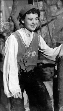 Gertruda Munitić (Čobanče) – Jakov Gotovac, Ero s onoga svijeta, Narodno kazalište u Splitu, 1954. – Debi