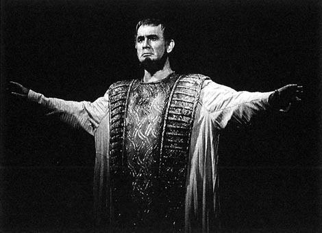 Ivan Stefanov (Oroveso) – Vincenzo Bellini, Norma, HNK u Zagrebu 1980.