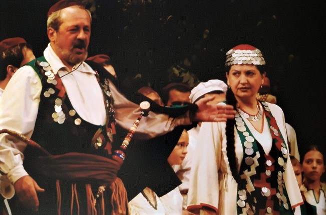 Ivica Šarić (Marko) i Amila Bakšić (Đula) , Jakov Gotovac <em>Ero s onoga svijeta</em>, Narodno pozorište u Sarajevo, premijera 2004.