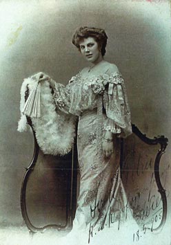 Josie von Petru, 1905.