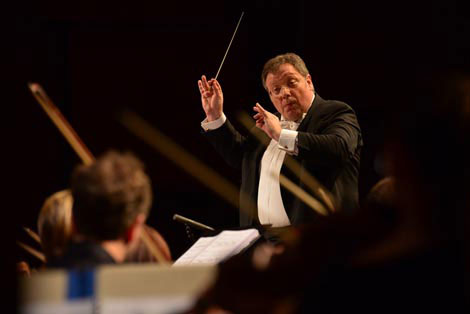Mladen Tarbuk i Simfonijski orkestar Hrvatske radiotelevizije, foto: Dinko Bažulić, www.hrt.hr