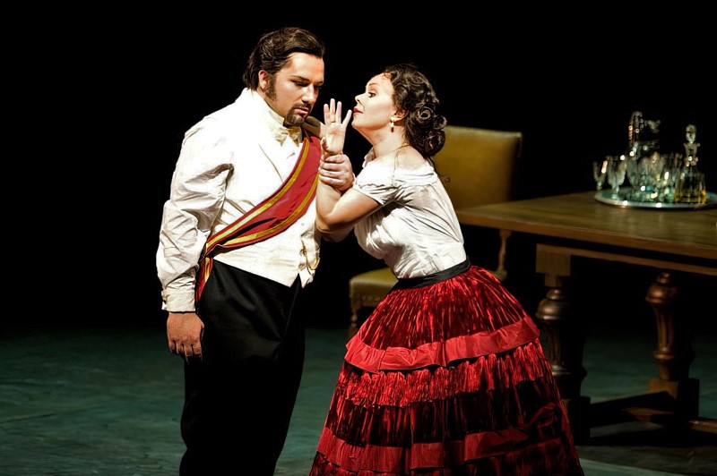 Ljubomir Puškarić (Enrico) i Aleksandra Kurzak (Lucia), Gaetano Donizetti, Lucia di Lammermoor, Seattle Opera, 2010. 