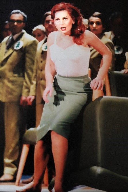 Vlatka Oršanić (Lady Macbeth) i zbor Opere, Giuseppe Verdi <em>Macbeth</em>, Oper Leipzig, premijera 1999.