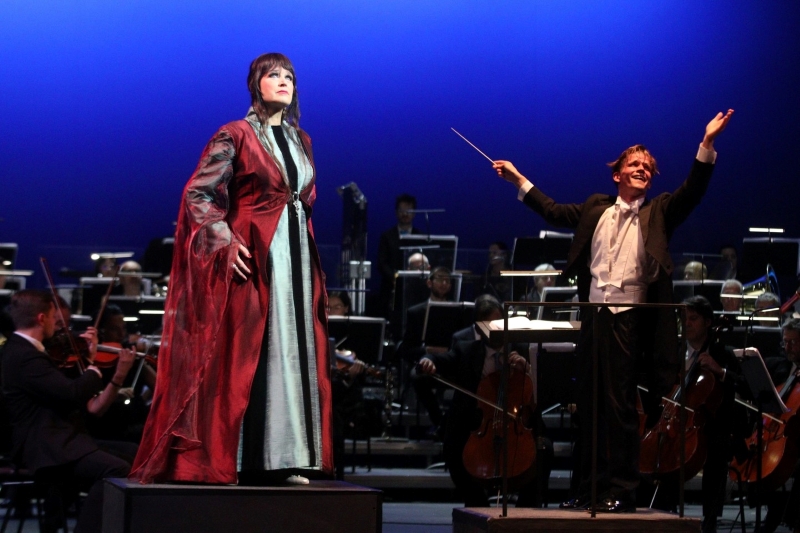 Maida Hundeling kao Turandot i maestro Valentin Egel