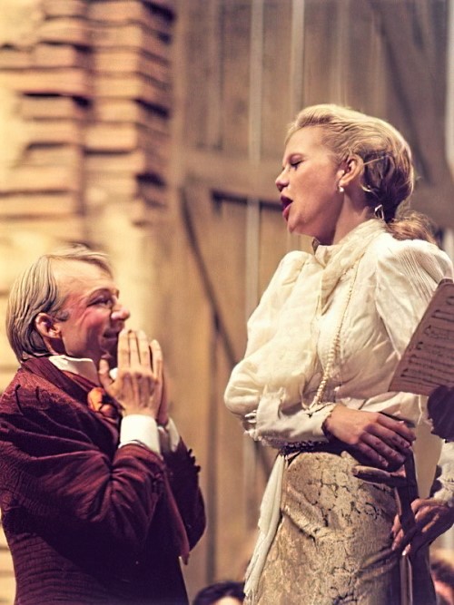 Joerg Sabrowski (Dulcamara), Margareta Klobučar (Adina), Gaetano Donizetti, <em>Ljubavni napitak</em>, Graz, 2013.