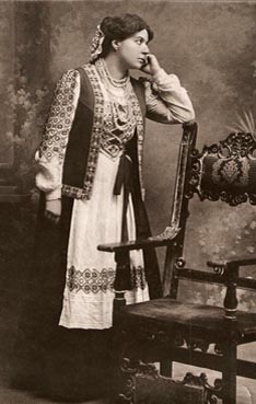 Milena Šugh kao Eva, 1909.