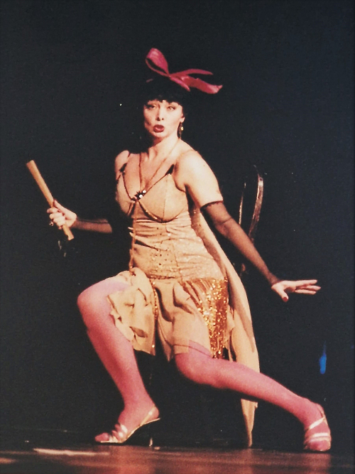 Mira Vlahović (Primadona Corilla), Gaetano Donizetti, <em>Kazališne zgode i nezgode</em>, HNK u Zagrebu, 2003.