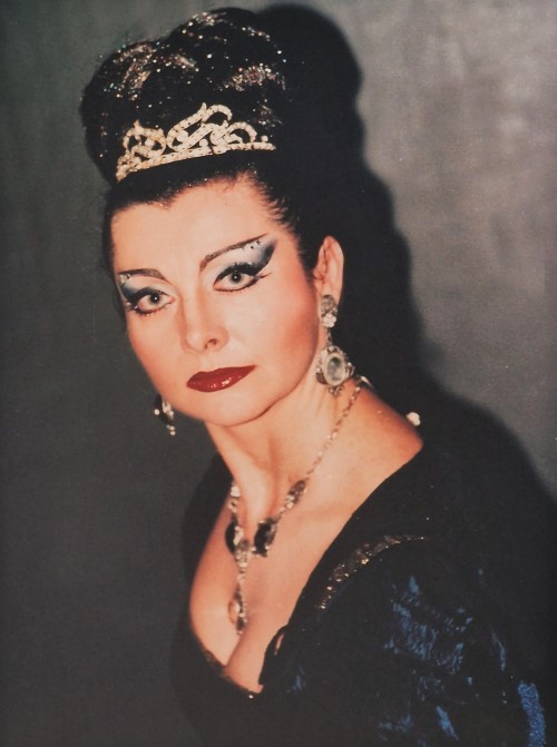 Mira Vlahović (Kraljica noći), W. A. Mozart, <em>Čarobna frula</em>, HNK u Zagrebu, 1997.