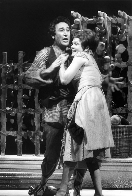 Zlatko Foglar (Papageno) i Mirjana Bohanec (Papagena), Wolfgang Amadeus Mozart, <em>Čarobna frula</em>, HNK u Zagrebu, 1974.