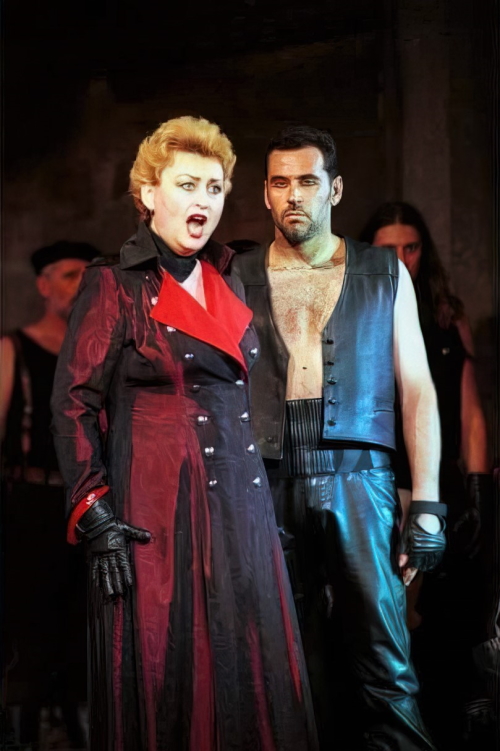 Nelli Manuilenko (Odabella) i Ivica Čikeš (Attila), Giuseppe Verdi <em>Attila</em>, Splitsko ljeto 2001., prva izvedba u Hrvatskoj 