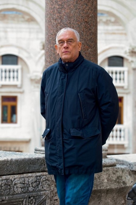 Nikša Bareza na Peristilu u Splitu