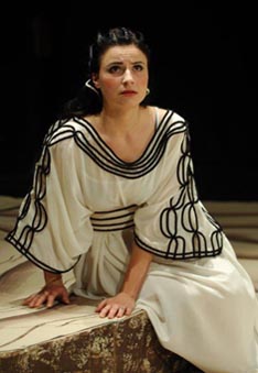 Hrvatsko narodno kazalište u Osijeku: Vincenzo Bellini, Norma, dir. Filip Pavišić, red. Dejan Miladinović