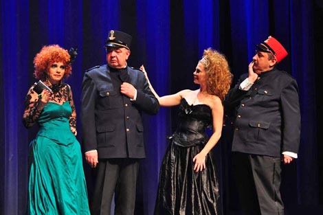 Zagrebačko gradsko kazalište Komedija: Vid Balog – Krešimir Batinić, Operetni express 2013, dir. Krešimir Batinić, red. Damir Lončar, foto: © Novković