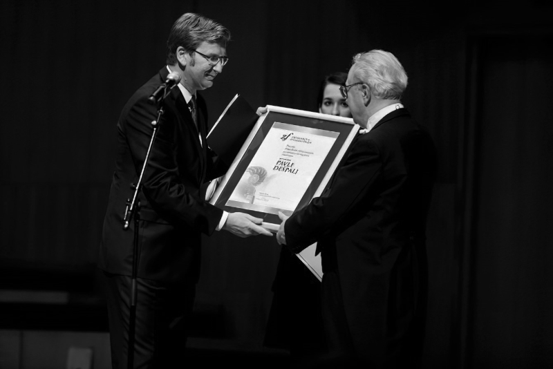 Pavle Dešpalj na primanju Povelje za iznimna dostignuća i izvrsnost, 2014. godine