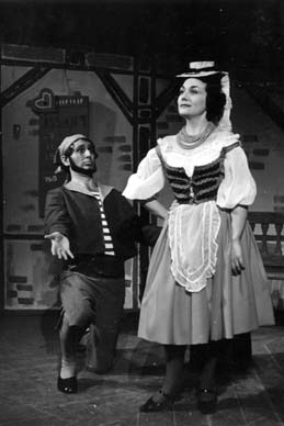 Zlatko Foglar (Gasparo) i Štefica Petrušić (Rita) – Gaetano Donizetti, Rita, HNK u Osijeku, 1966.