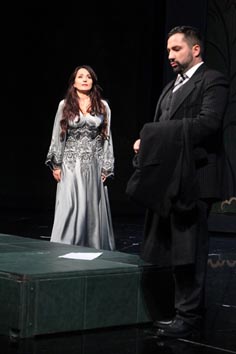 Hrvatsko narodno kazalište u Zagrebu , Hrvatsko narodno kazalište Ivana pl. Zajca, Rijeka: Giuseppe Verdi, Traviata, dir. Nikša Bareza, red. Janusz Kica