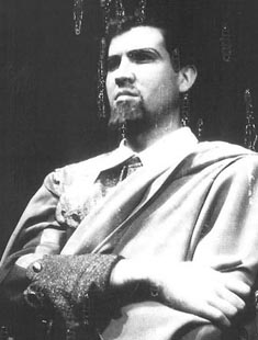 Vladimir Ruždjak kao Grof Luna