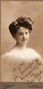 Vera Schwarz, 1924.