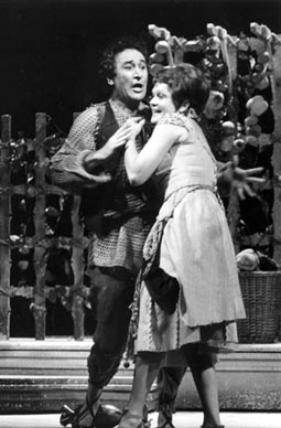 Zlatko Foglar (Papageno) i Mirjana Bohanec (Papagena) – Wolfgang Amadeus Mozart, Čarobna frula, HNK u Zagrebu, 1976.