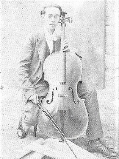 Jakov Gotovac kao čelist, Split, 1912.