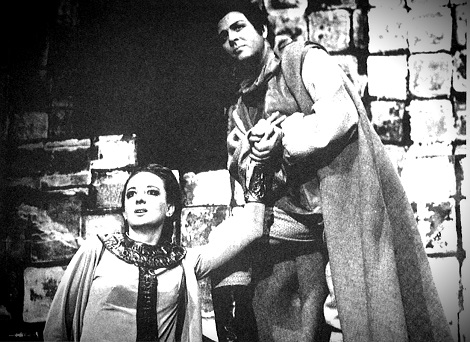 Branka Stilinović (Irmengarda) i Stojan Stojanov (Porin), Vatroslav Lisinski: Porin, HNK Zagreb, 1969.